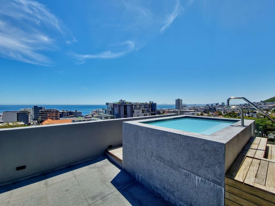 1 Bedroom Property for Sale in Sea Point Western Cape